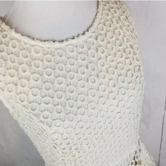 NWT Romeo + Juliet Couture Ivory White Lace Crochet Eyelet Dress - Picture 6 of 8
